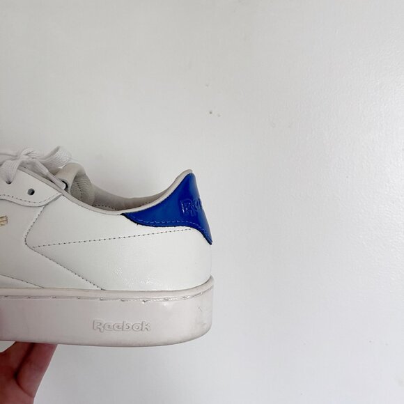 Reebok Club C Clean sneakers - Size 9 Womens/Size 8 Mens - Picture 2 of 3
